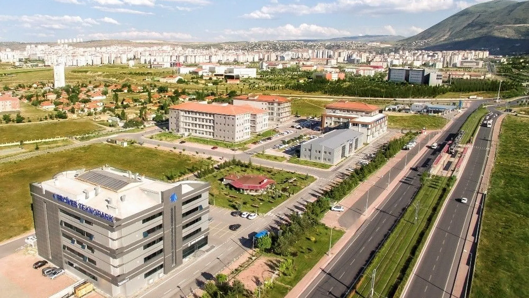 Sağlık Bakanlığı Onayı ile Zeytinyağı Bazlı Propolisin Türkiye'de İlk Kez Klinik Çalışması Yapıldı
