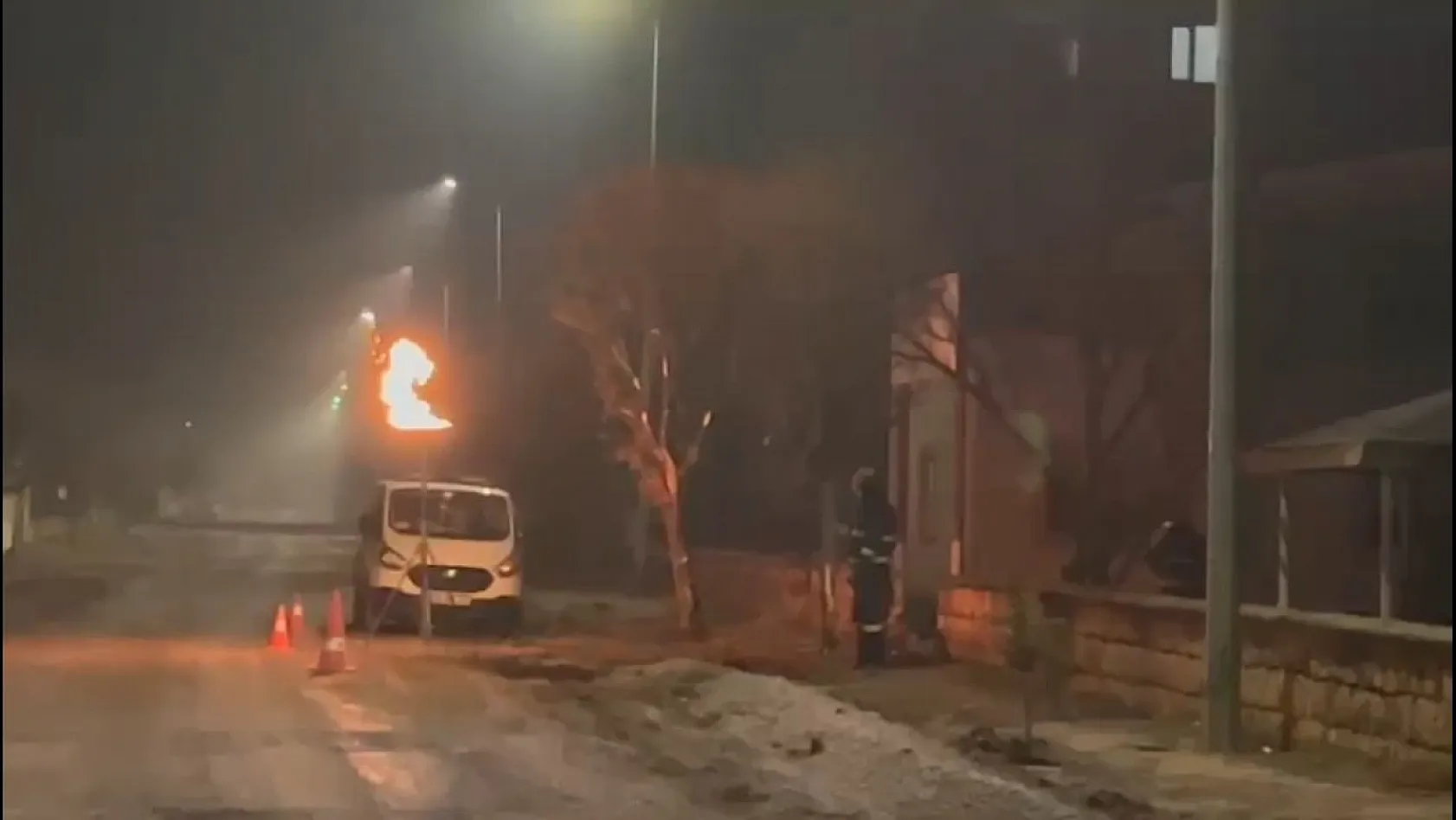 Sarıoğlan ve Akkışla'da doğalgazın ilk ateşi yakıldı