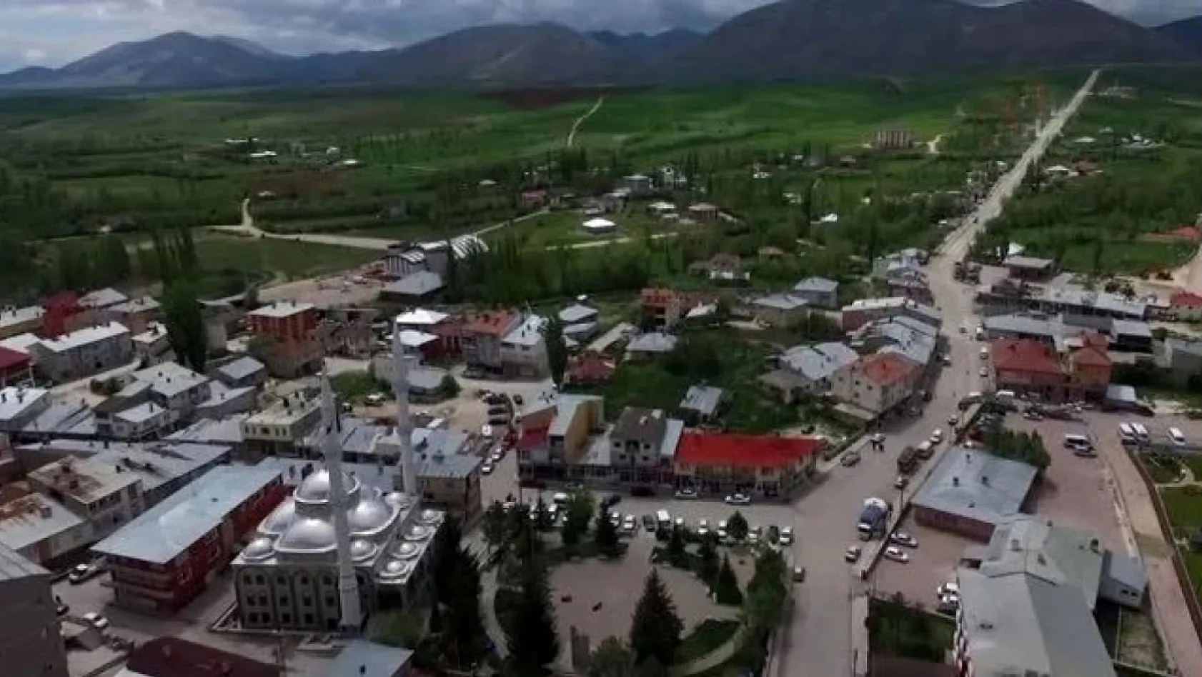 Sarız'da peş peşe artçı depremler oluyor