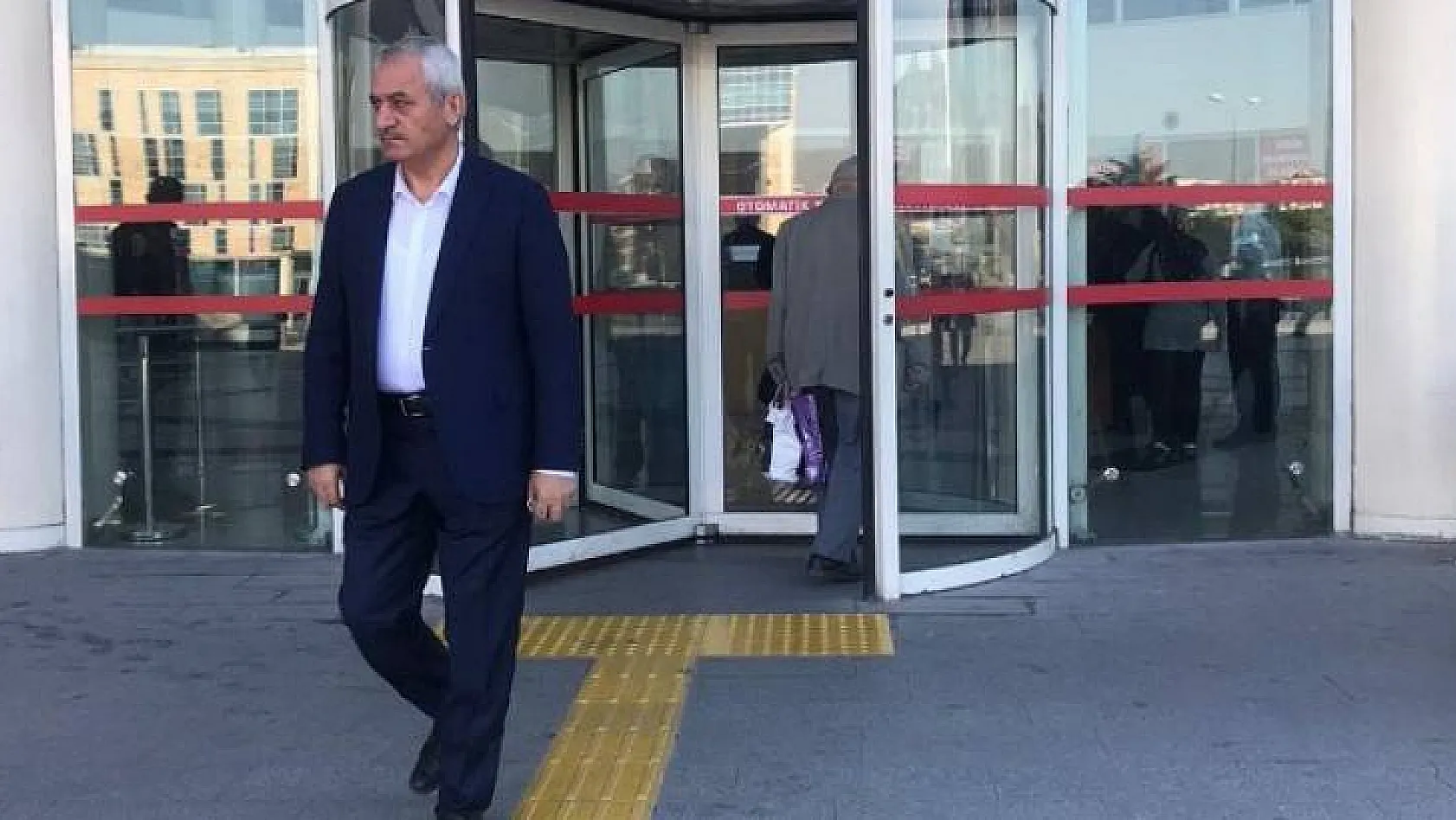AK Partili Eski Belediye Başkanına Ceza İstemi