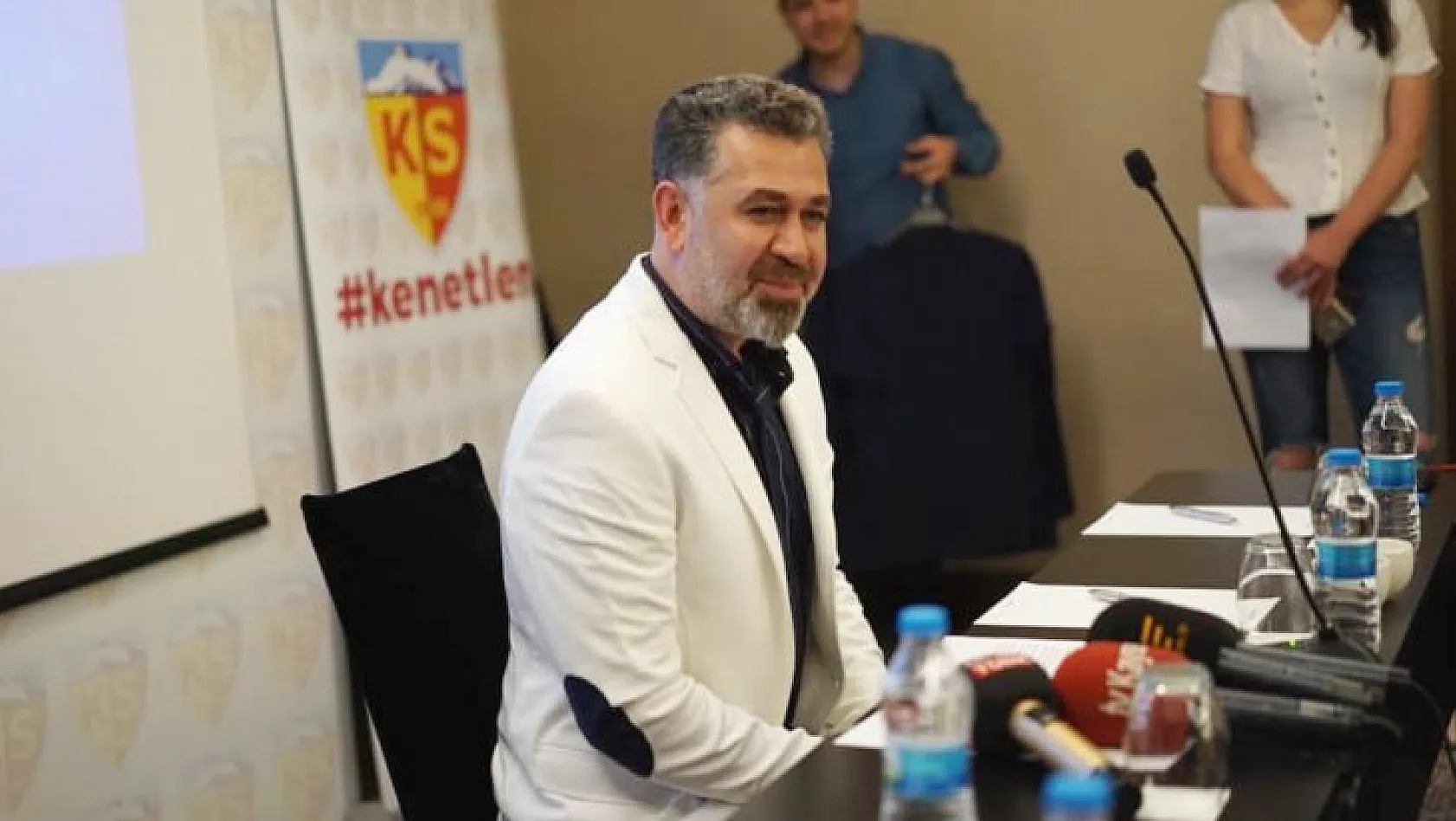 Sedat Kılınç Kayserispor taraftarına 138 bilet hediye etti