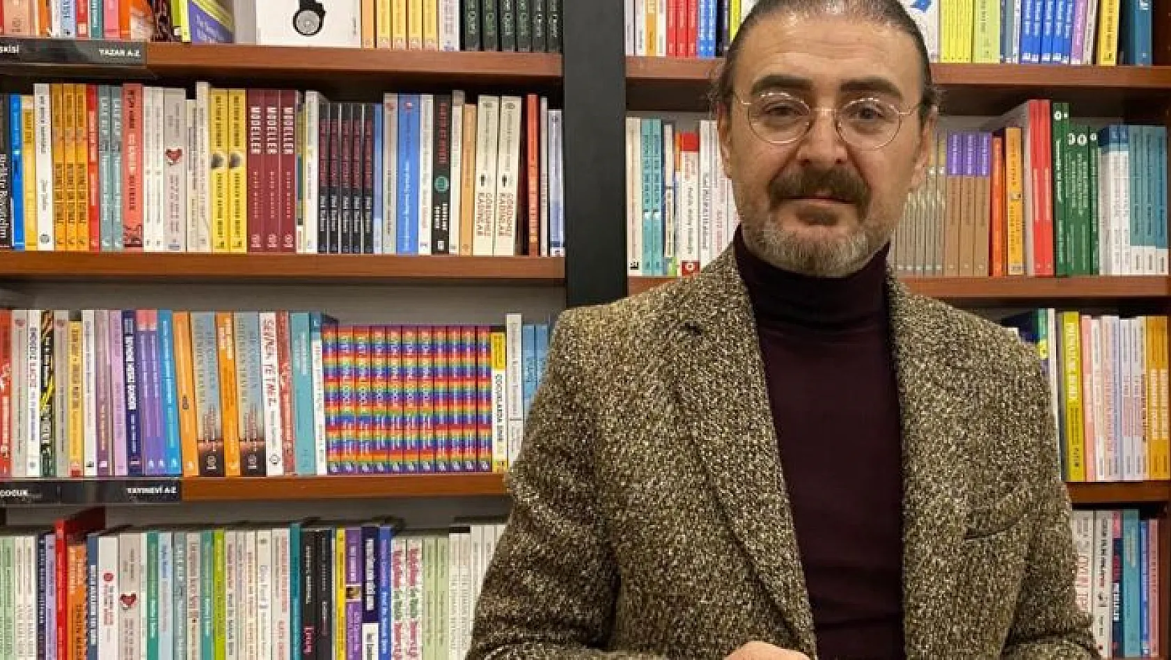 Sertoğlu: Türk edebiyatı ve yazarlar hak ettikleri değeri bulabilmiş değil
