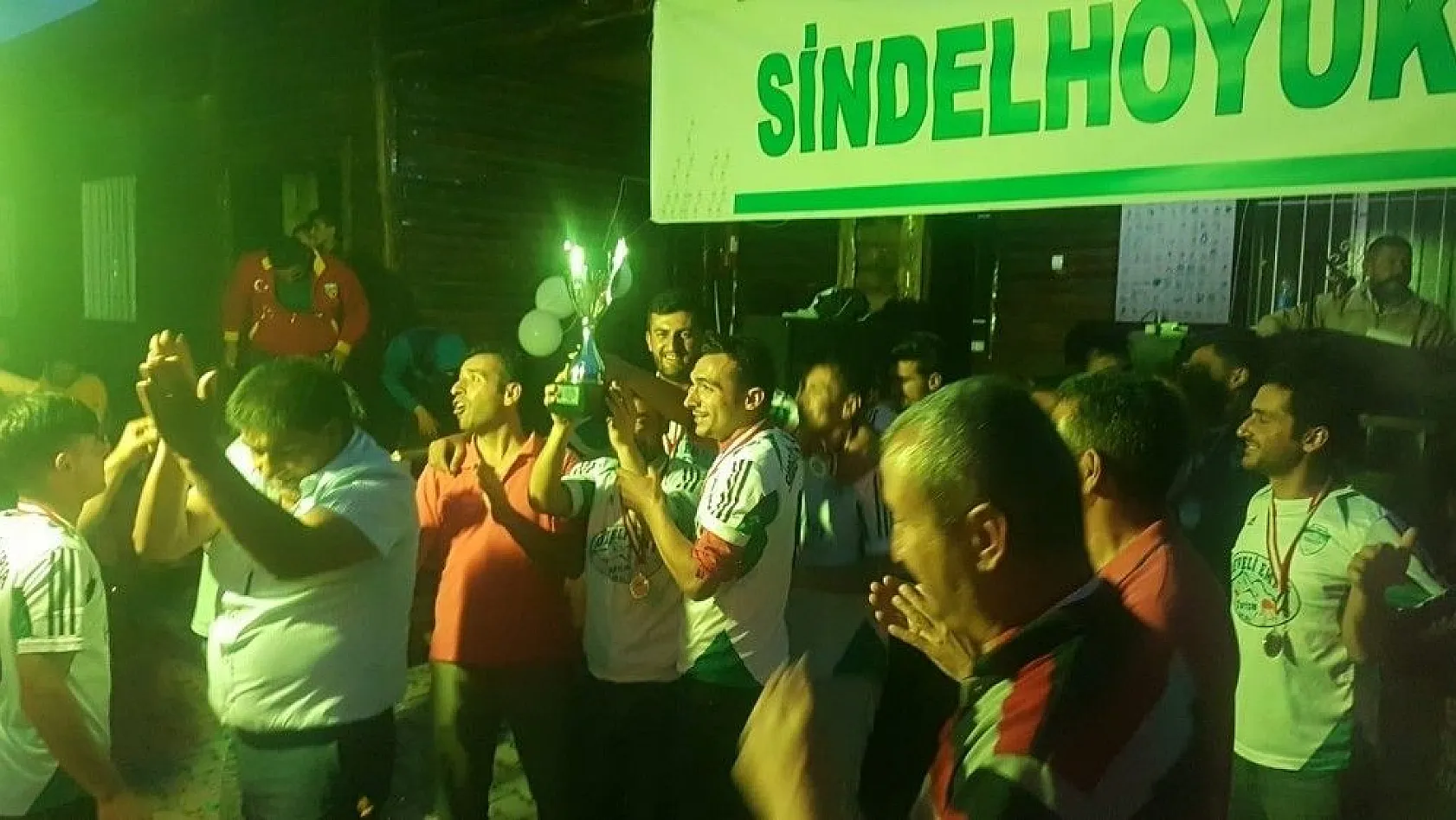 Sindelhöyükspor Şampiyonluk Kutlaması Yaptı

