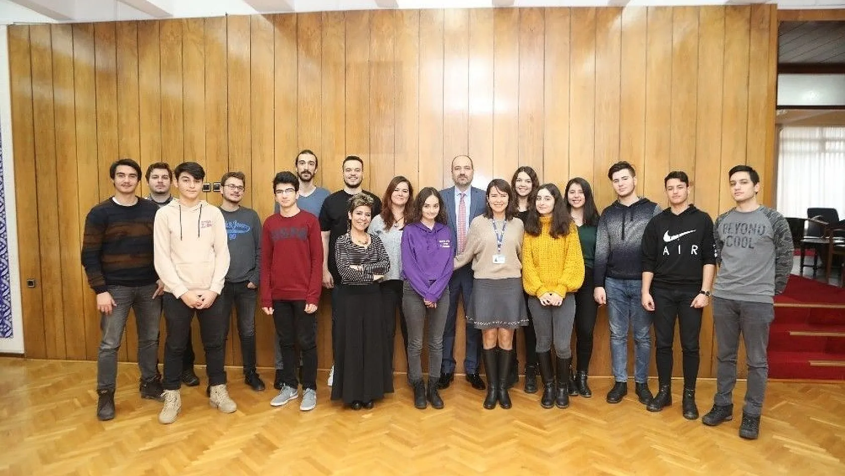 SOCAR Türkiye, gençleri geleceğe hazırlıyor
