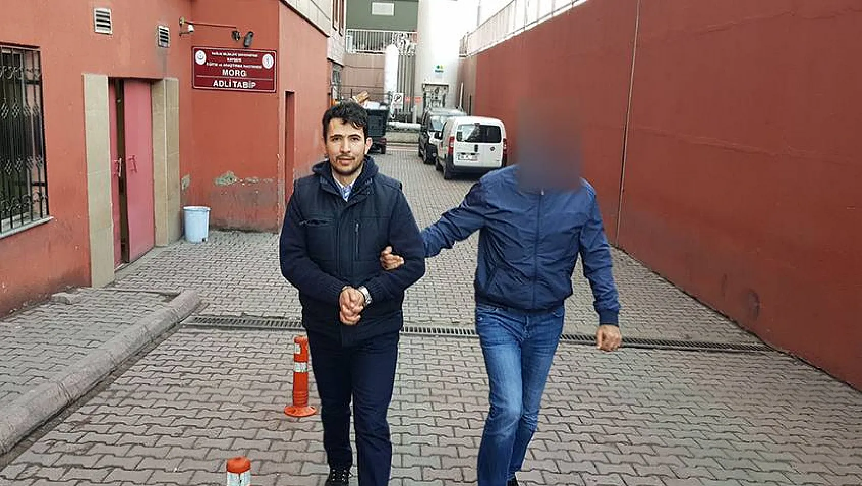 Son dakika...FETÖ'den aranan binbaşı Kayseri'de yakalandı