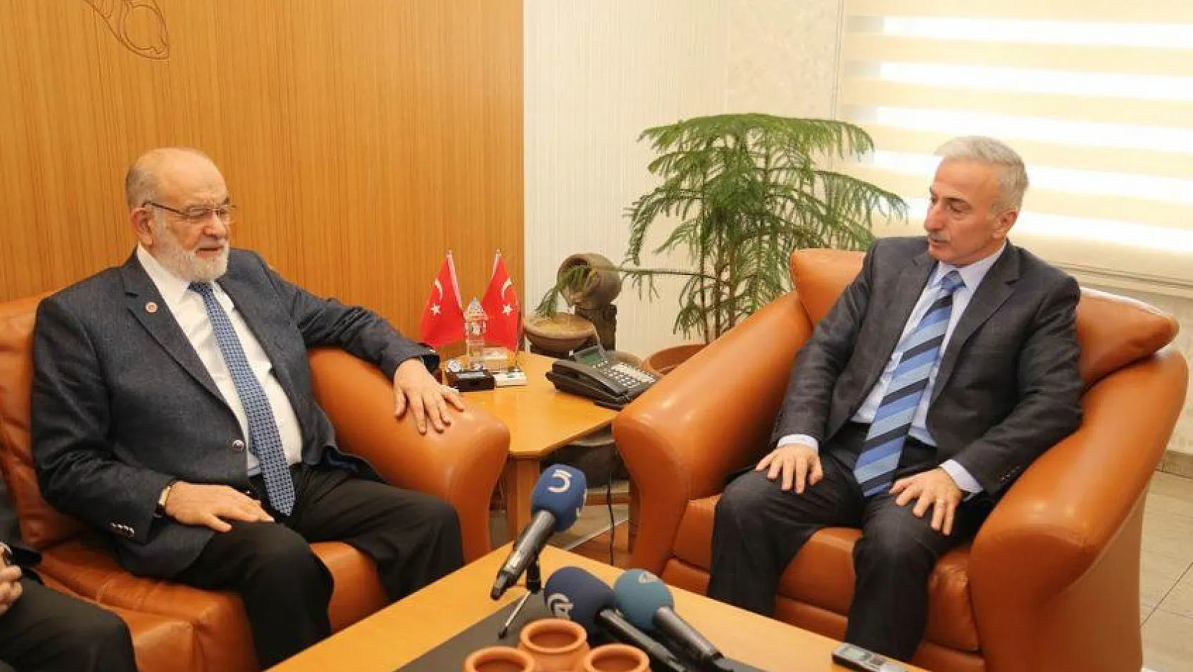 SP Genel Başkanı Karamollaoğlu'ndan taziye ziyareti