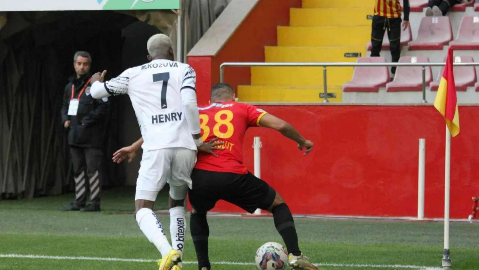 Spor Toto Süper Lig: Kayserispor: 0 - Adana Demirspor: 1 (Maç devam ediyor)
