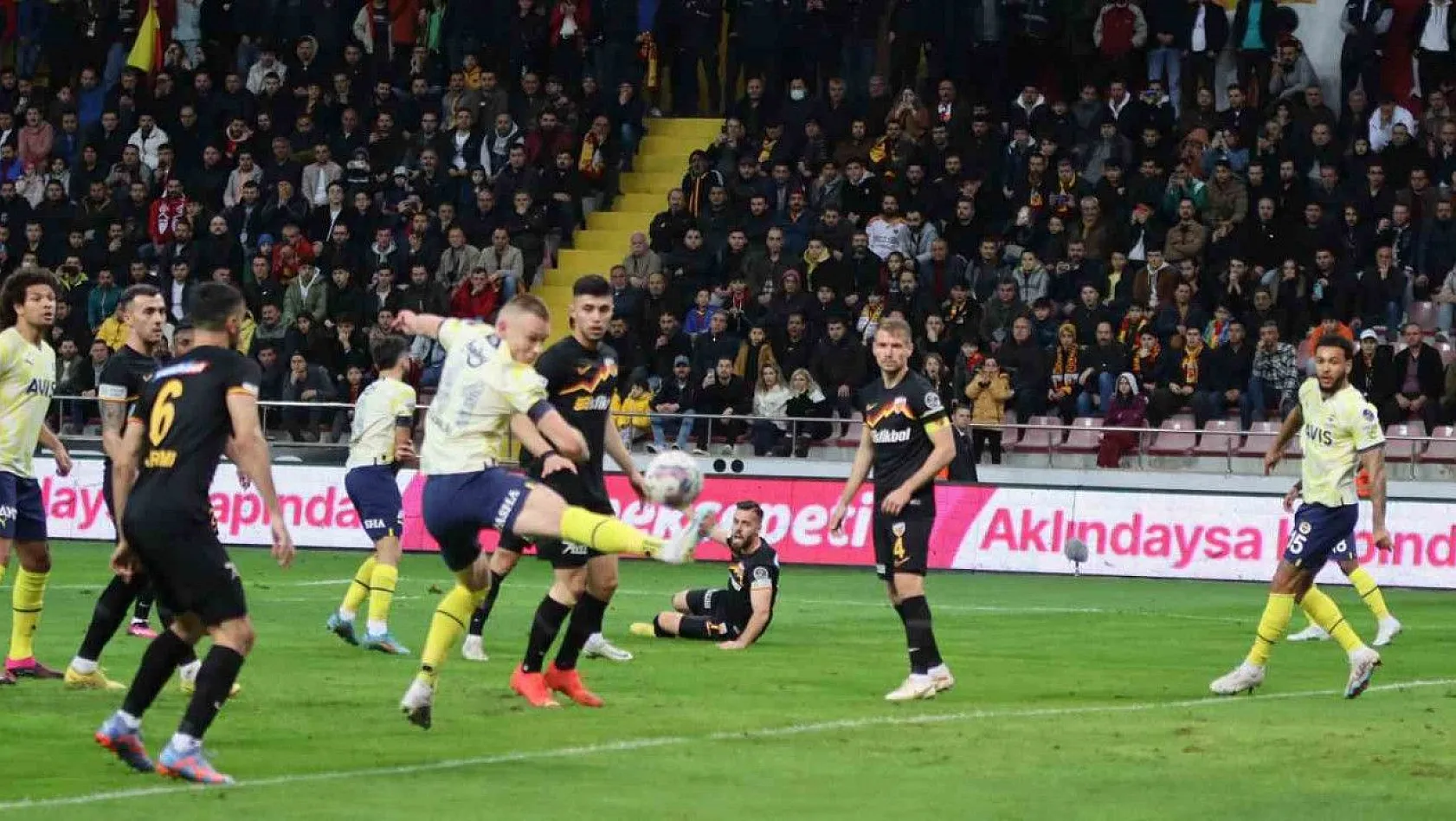 Spor Toto Süper Lig: Kayserispor: 0 - Fenerbahçe: 1 (İlk yarı)