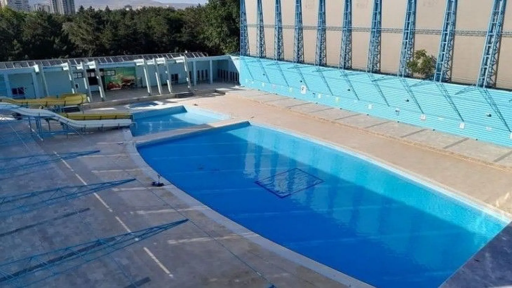Sümer Yüzme Havuzu hizmete açıldı