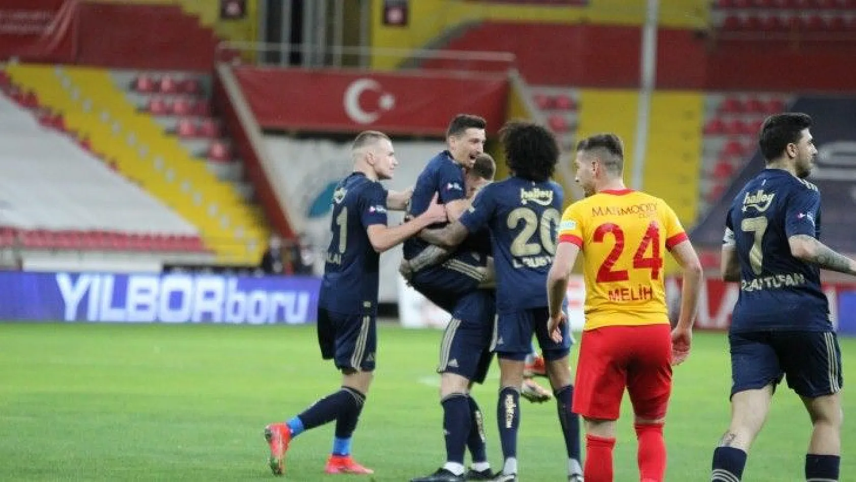 Süper Lig: Kayserispor: 1 - Fenerbahçe: 2