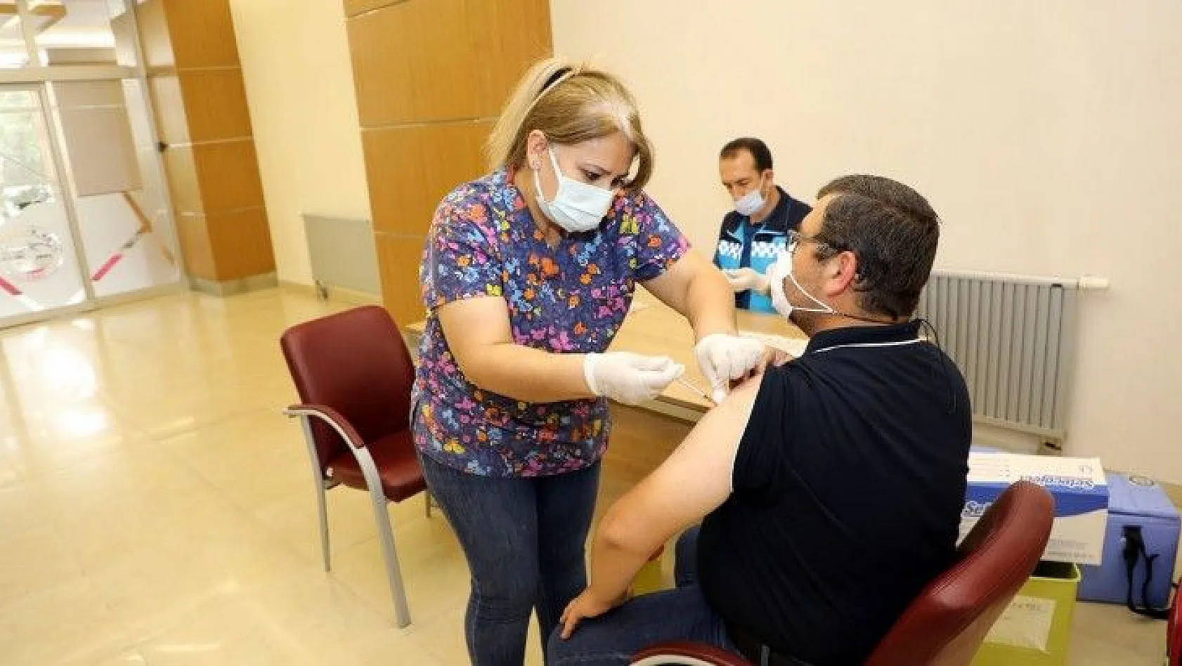 Talas Belediyesi'nde aşı seferberliği