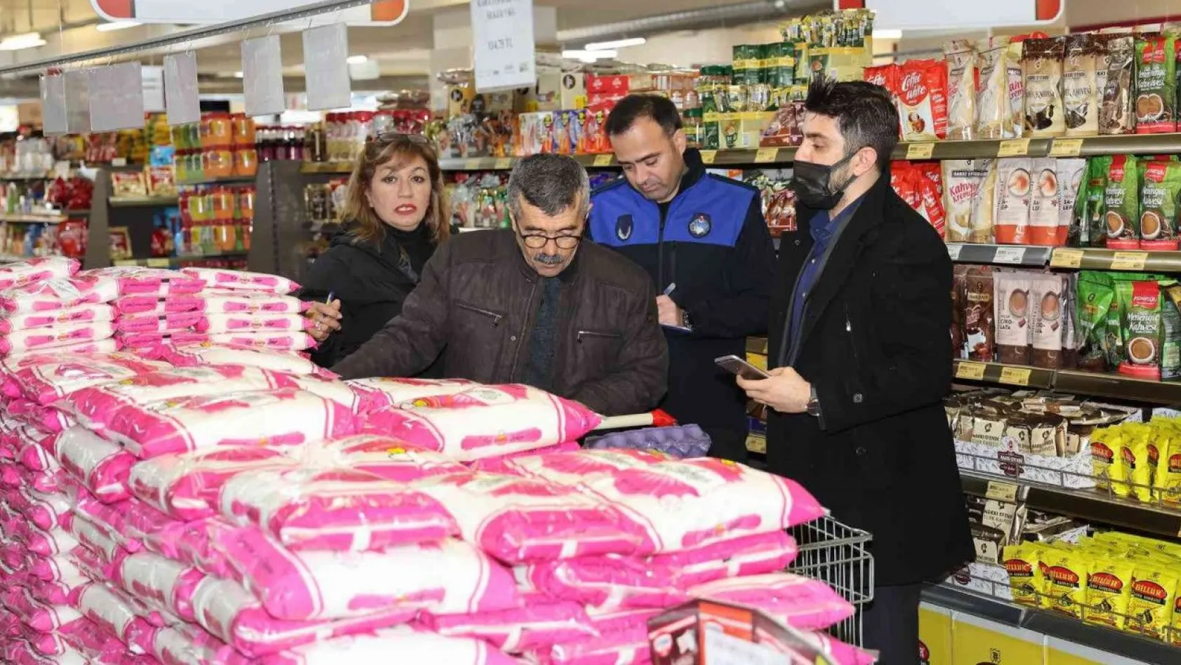 Talas'ta, belediyeden marketlerde fiyat denetimi!