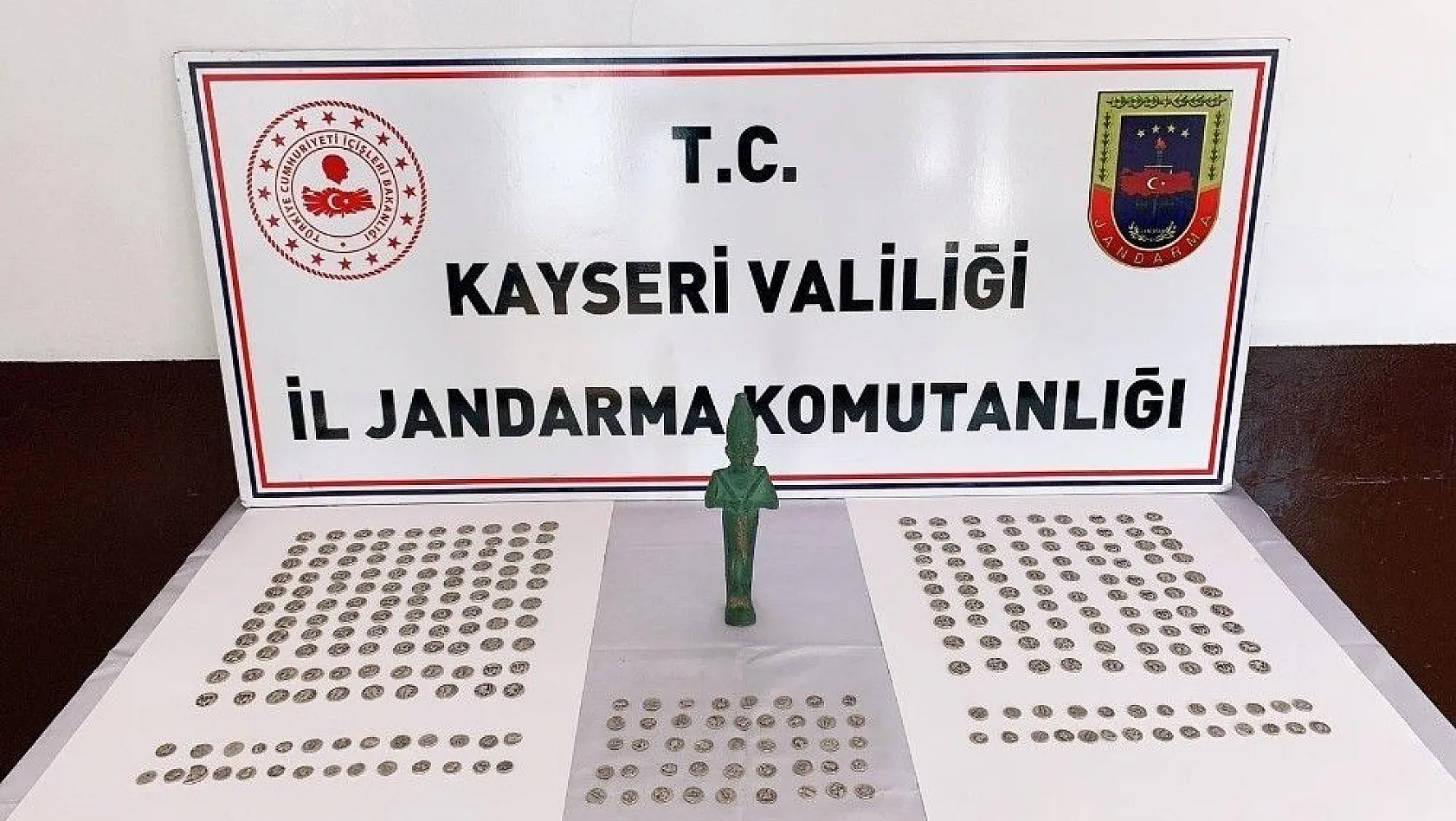Tarihi eserleri satmak için Kayseri'ye gelen 3 kişi yakalandı
