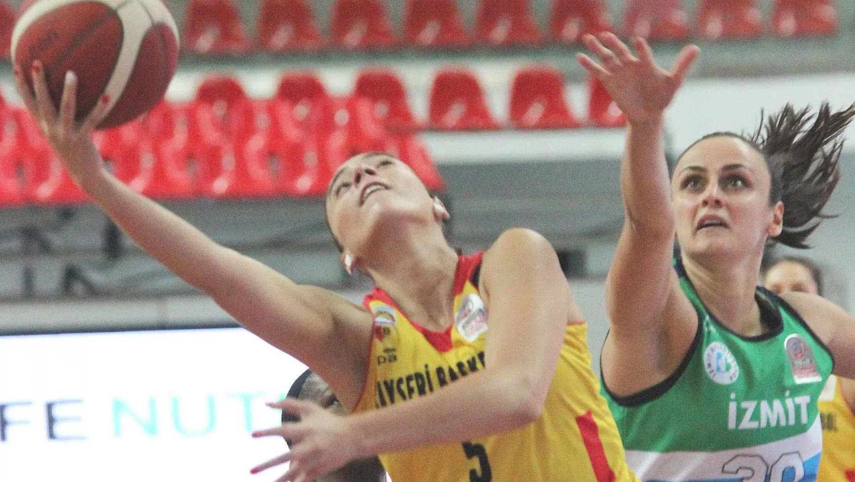 TKBL: Bellona Kayseri Basketbol:68 - İzmit Belediye Spor: 69