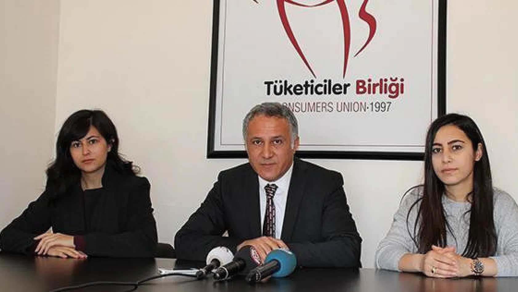 Tüketiciler Birliği Adalet Bakanı Gül'ü icralık etti
