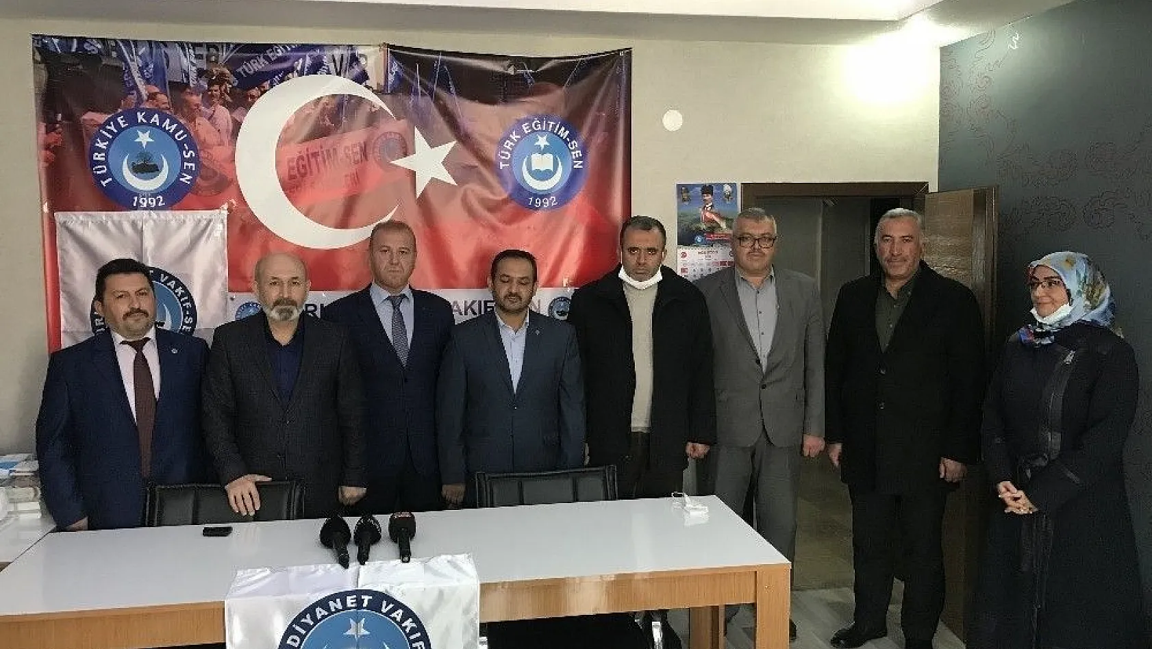 Türk Diyanet-Sen Vakfında devir teslim töreni yapıldı
