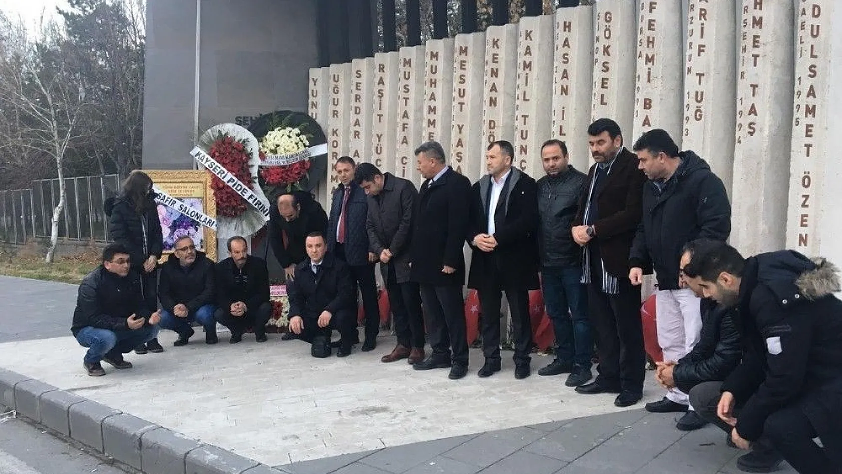 Türk Metal Sendikası Şehit Komandolar Durağını ziyaret etti
