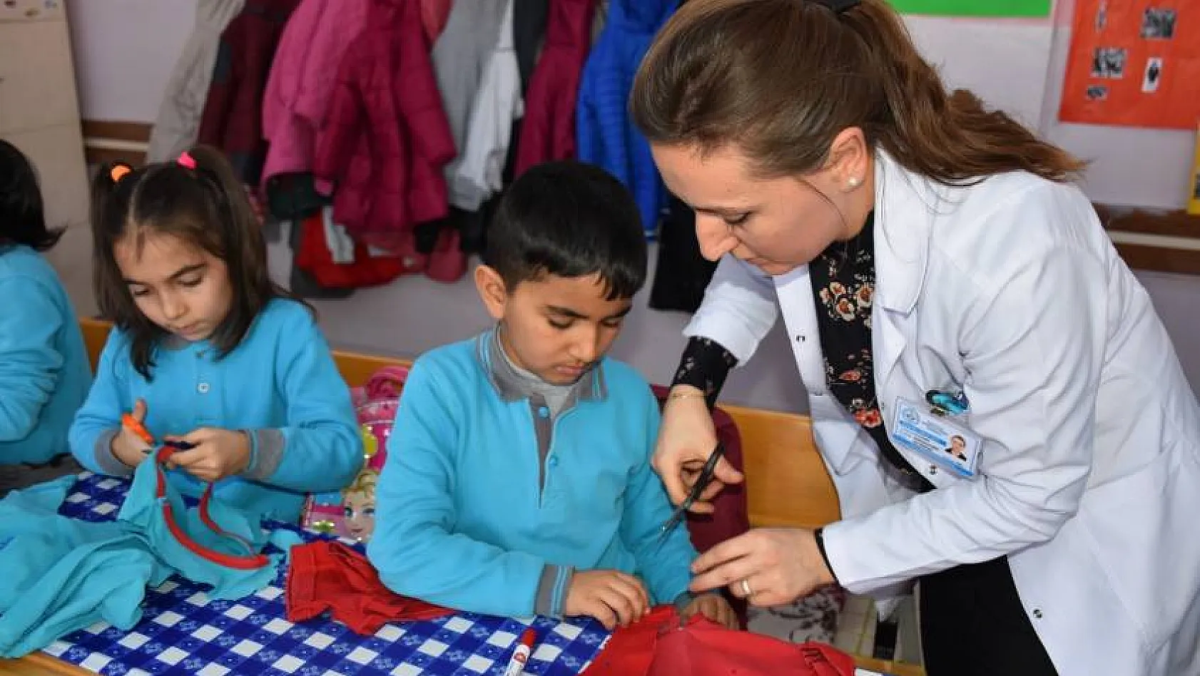 Türkiye genelinde ücretli öğretmenlerin sayısı 64 ilde 76 bin 605'e yükseldi