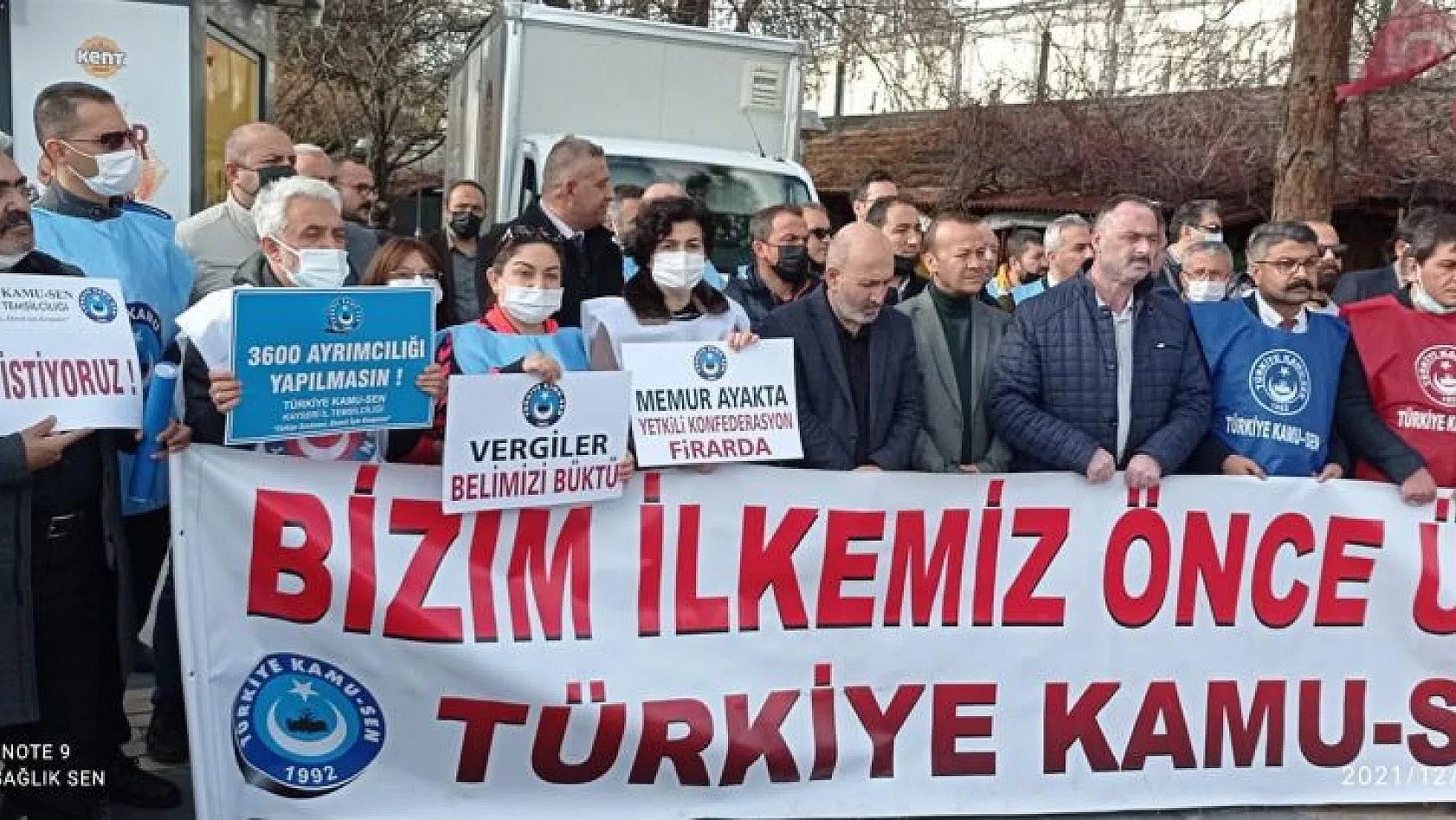 Türkiye Kamu-Sen Üyeleri'nden enflasyon ve eriyen maaş tepkisi: Adalet istiyoruz!