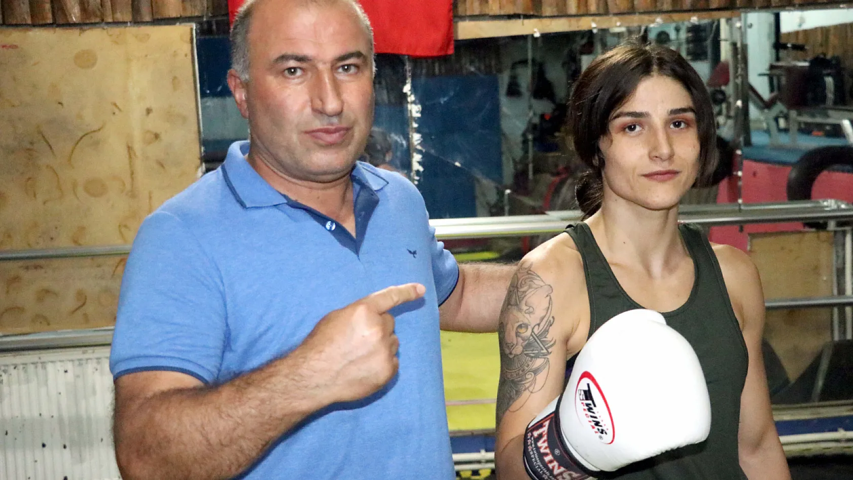 'Türkiye'nin en iyi kadın dövüşçüsü'