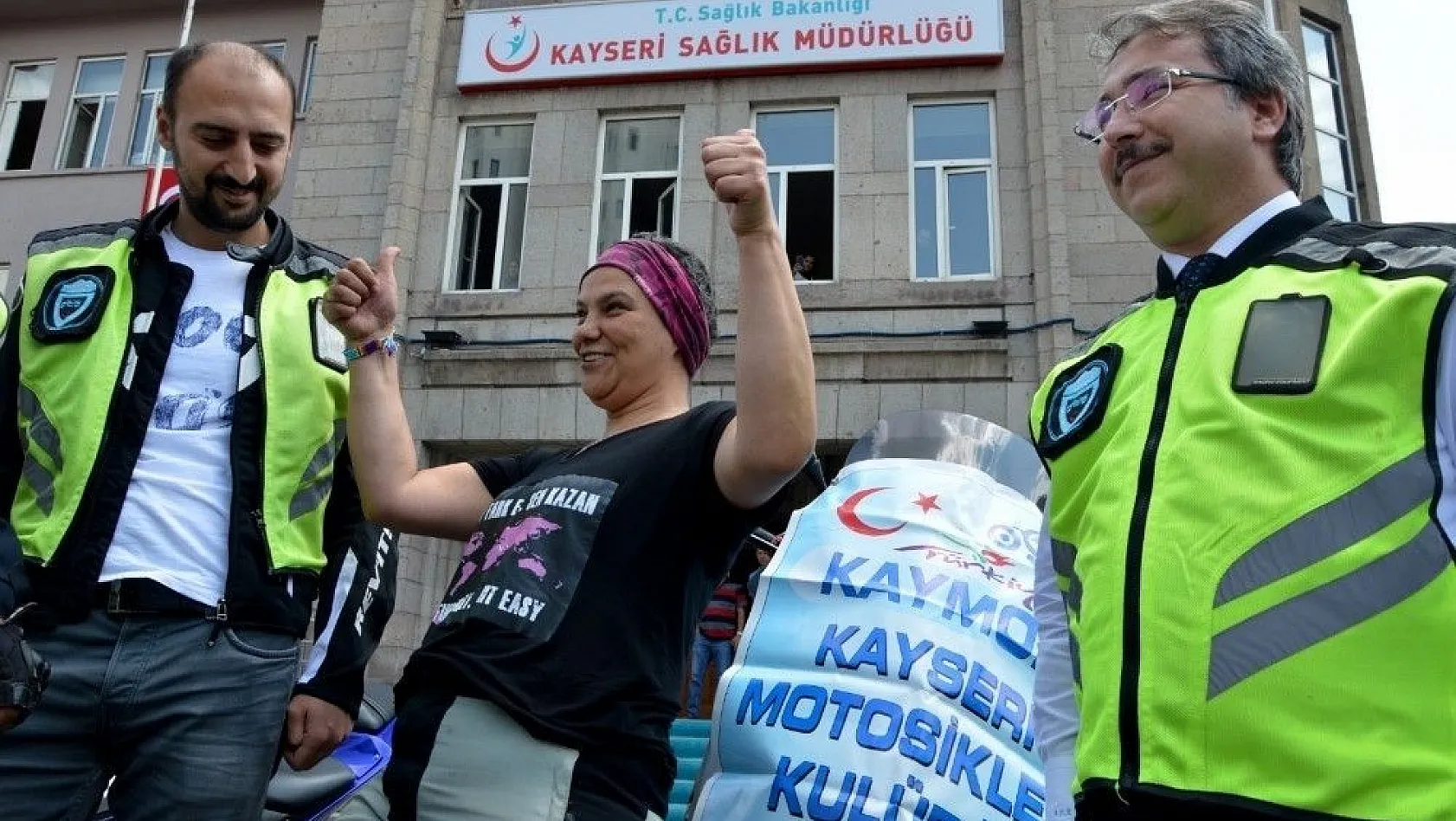 55 ülkeyi dolaşan gezgin, Meme Kanseri Farkındalığı için Türkiye'yi dolaşıyor
