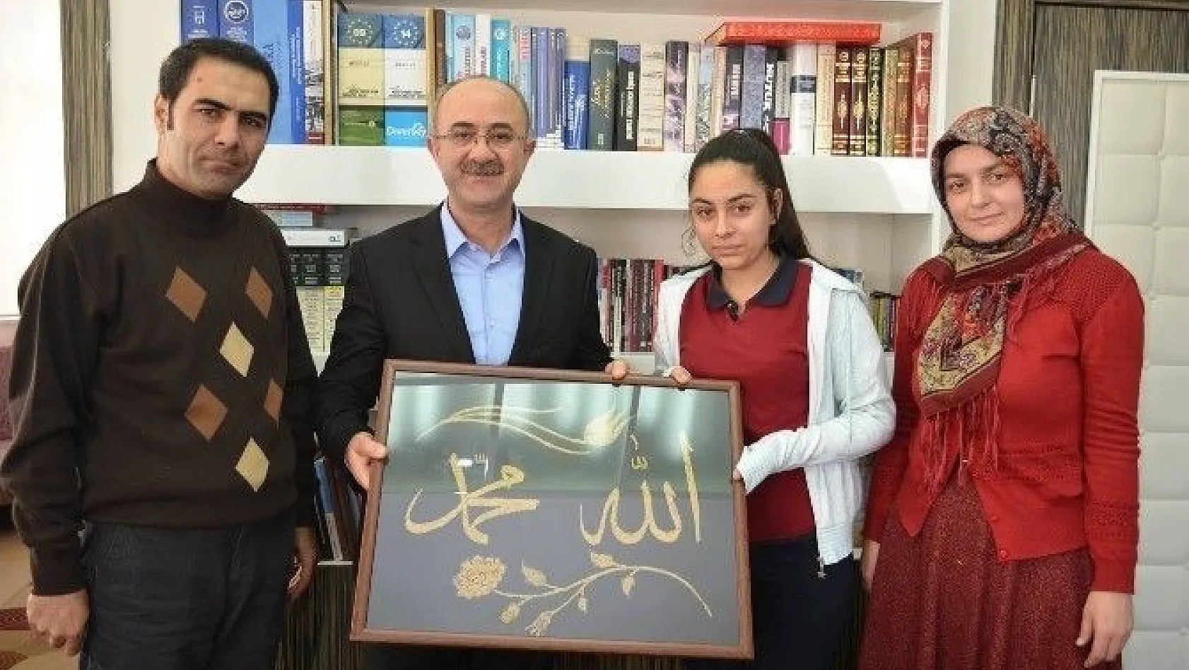 Yenilebilir Sanatlar Projesi ekibi Başkan Gülcüoğlu'nu  ziyaret etti