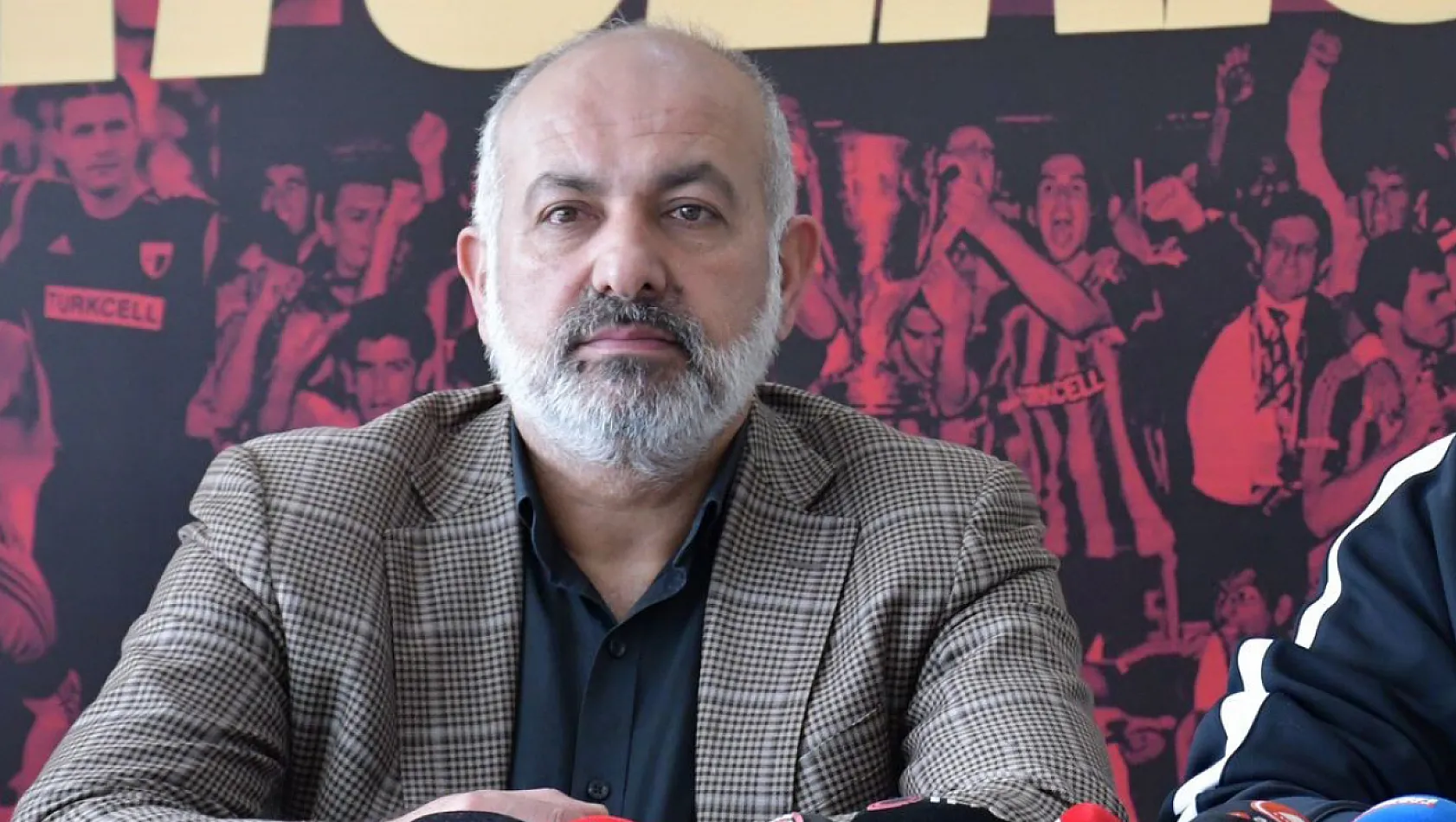 Ali Çamlı'dan dikkat çeken transfer açıklaması – Kayserispor Haberleri