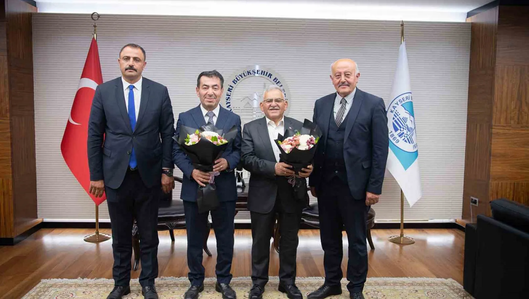 Başkanı Büyükkılıç, MHP'li ilçe başkanlarını ağırladı