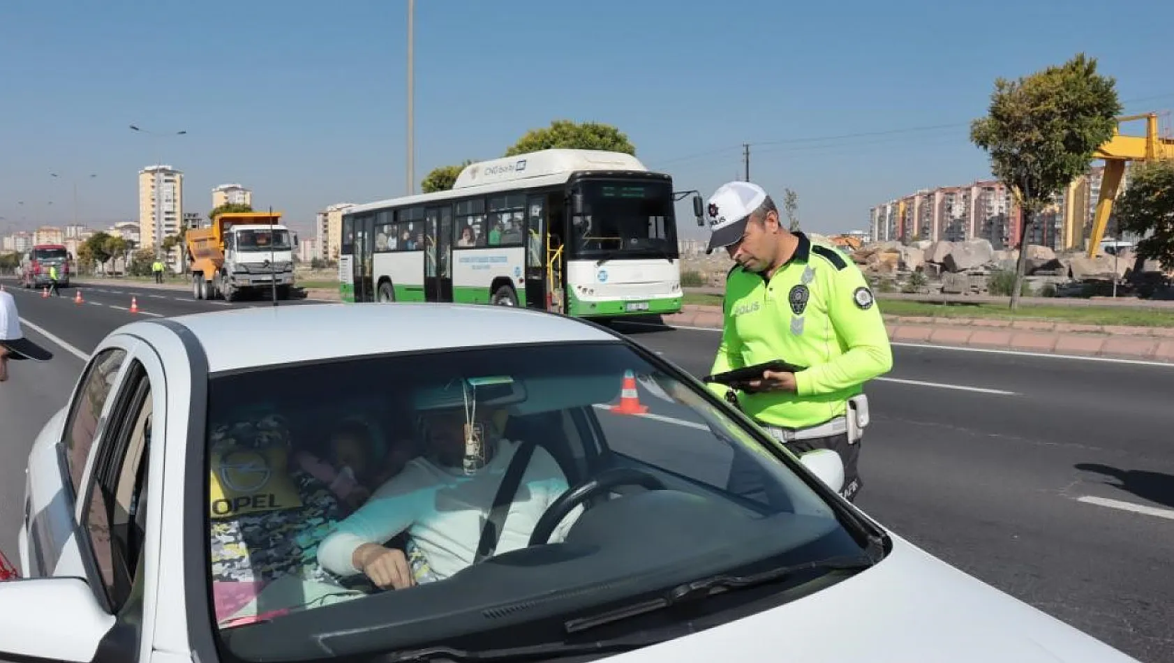 Kayseri'de 461 sürücünün ehliyetine el konuldu