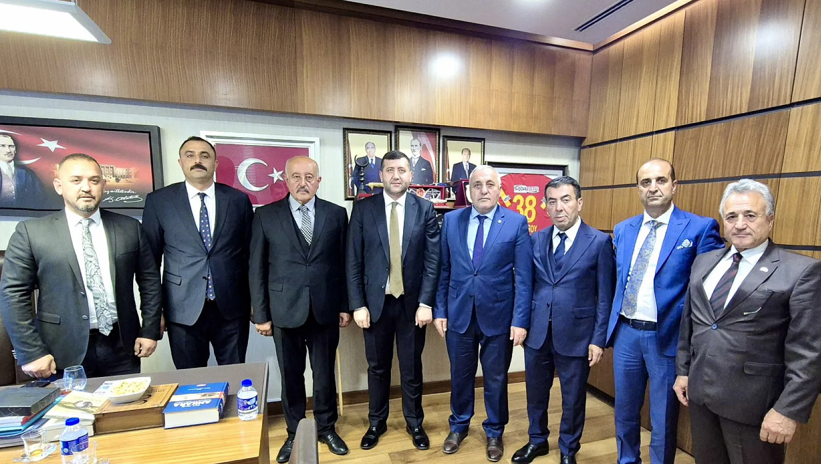 MHP'liler, Ankara'da Milletvekili Ersoy'u ziyaret etti