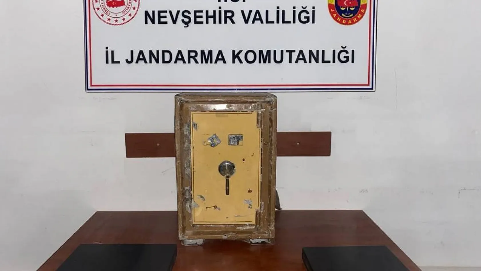 Nevşehir'de belediye binasına giren hırsız tutuklandı