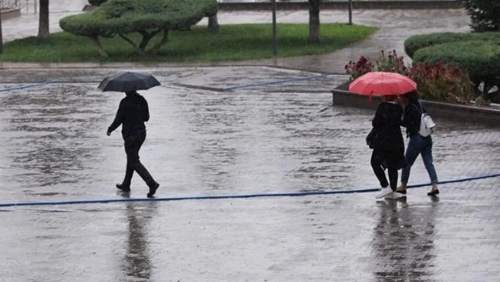 Plan yapacaklar dikkat! Kayseri'de bahar heyecanı yağmur ve rüzgarla karıştı!
