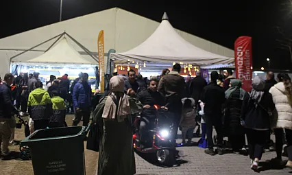 Kayseri'de Ramazan çadırı: Hem alışveriş hem eğlence