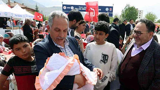 Depremzedelerden Başkan Yalçın'a tam not
