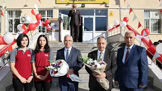 'Cumhuriyetin ikinci 100 yılının neferlerisiniz'