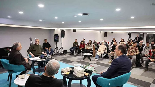 Talas'ta kitap sohbetleri devam ediyor!