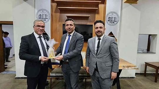 Müdür öğrencilerle sohbet etti...