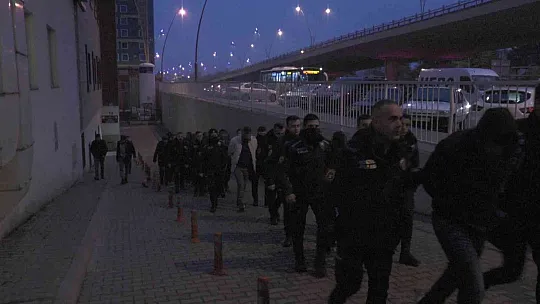Zehir tacirleri adliyeye sevk edildi