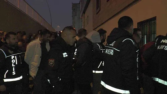 Zehir tacirleri adliyeye sevk edildi