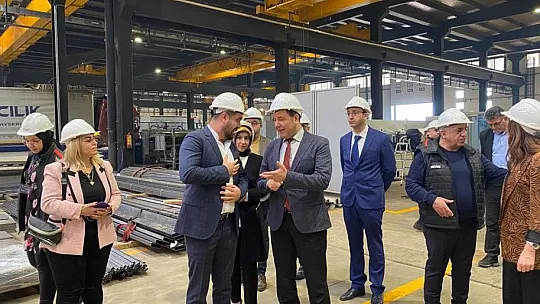 İŞKUR Müdürü: Her kadın sanayi ortamında dahi çalışabilir!