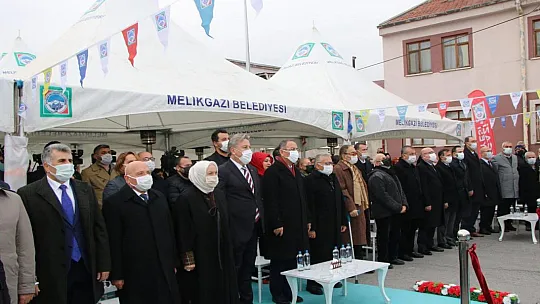 Temel atma töreni yapılmıştı! Özer: Ortada temel yok, çukur var!