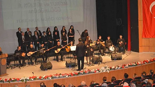 Konserde duygulandıran anlar...