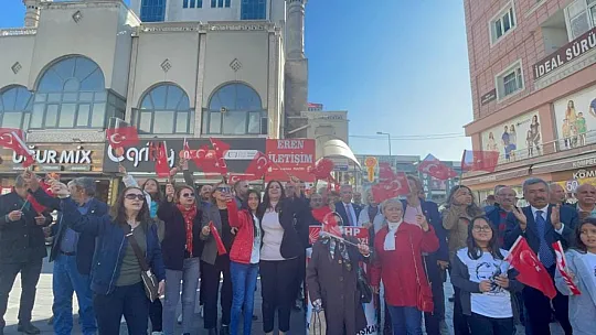 CHP'den Cumhuriyet yürüyüşü! Özer: Bu yokluk, yoksulluk, karanlık kader değil!