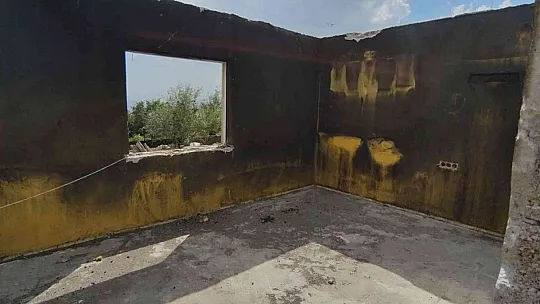 40 yıllık emeği çıkan yangında kül oldu