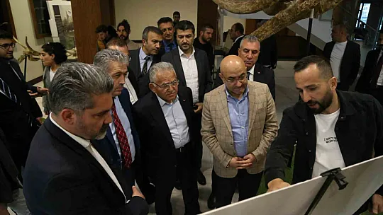 'Dünyada eşi benzeri olmayan sergi'