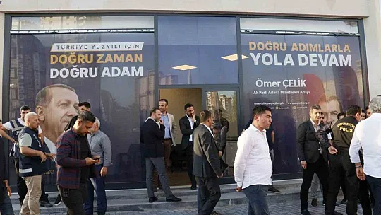 Adana'da Ak Parti Seçim bürosunda bulunan görevli uğradığı bıçaklı saldırıda yaralandı