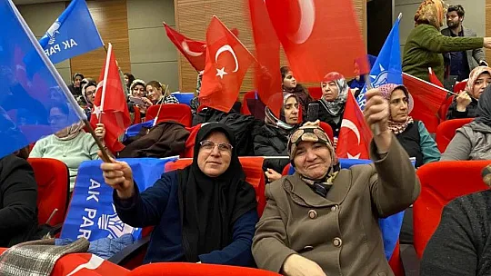 AK Parti'den kadınlara eğitim