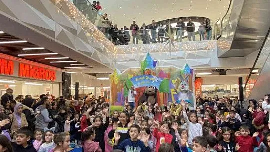 Akıllı Tavşan Momo, çocuklarla buluştu