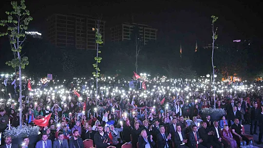 Kayseri'de hayranlarıyla buluştu...