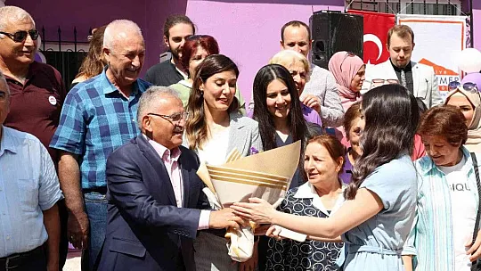 Alzheimer hastalarına 'özel proje'